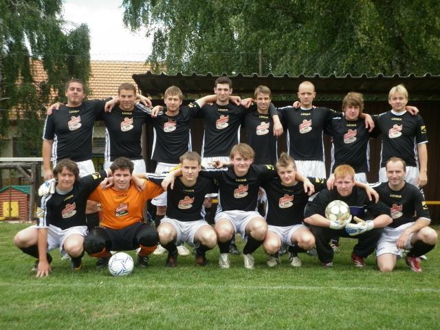 11-fotbal-06-25-vyroci775