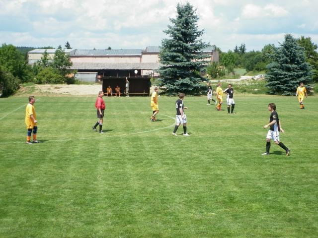 11-fotbal-06-25-vyroci787