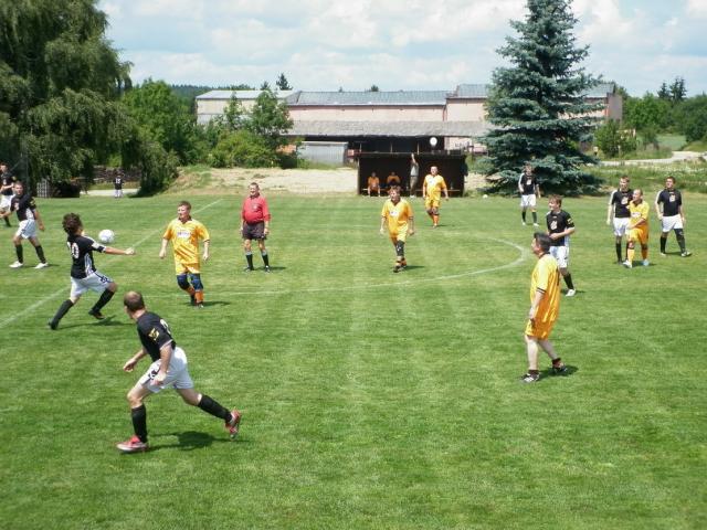 11-fotbal-06-25-vyroci788