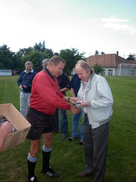 11-fotbal-06-25-vyroci809