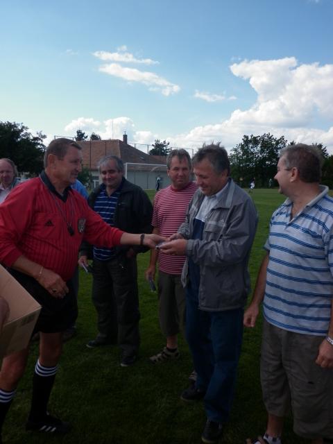 11-fotbal-06-25-vyroci812