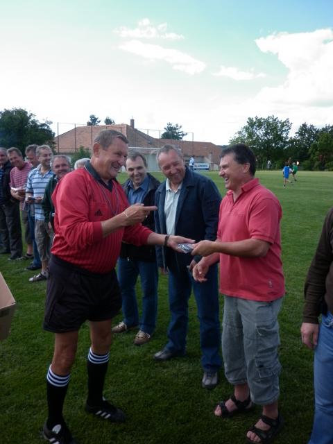 11-fotbal-06-25-vyroci818
