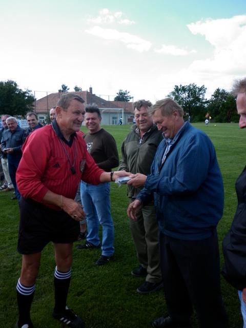 11-fotbal-06-25-vyroci820